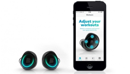 Dash earphones подключаются к смартфону по Bluetooth